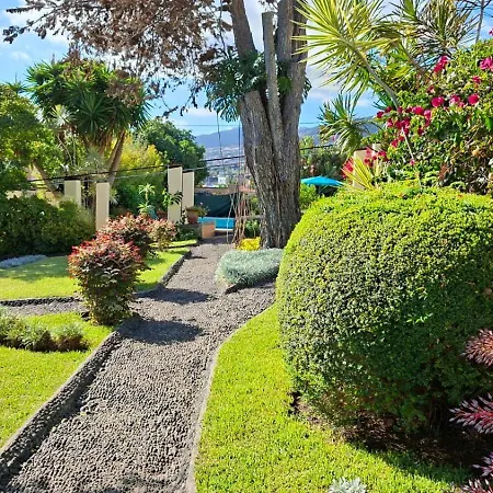 Elegant And Relaxing Seaview With Pool * Funchal (Madeira)