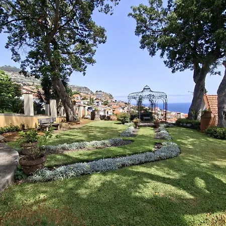 Elegant And Relaxing Seaview With Pool