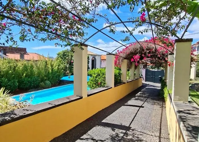 Elegant And Relaxing Seaview With Pool Apartamento